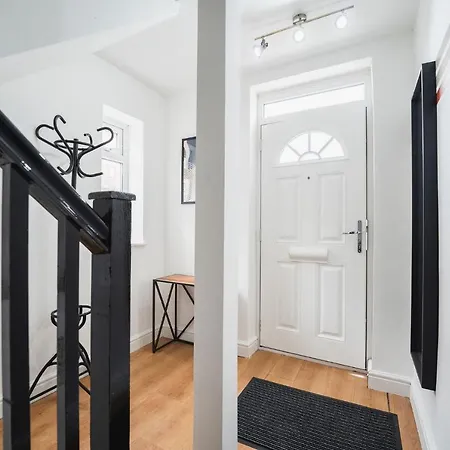 Apartman Kandaka-modern Leeds